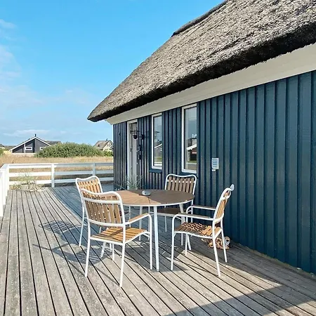 4 Person Holiday In Harbo Re 度假居