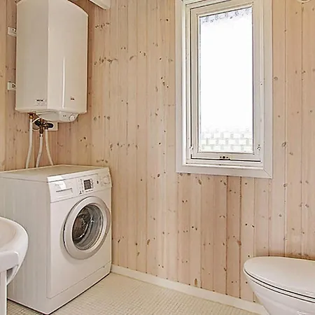 4 Person Holiday In Harbo Re